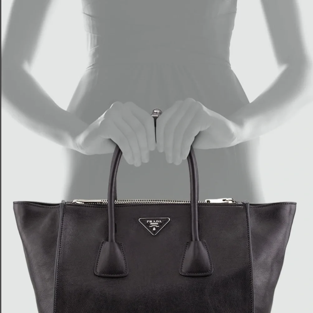 Mint Condition 2015 Prada Nero Glacé Calf Double Pocket Handbag/Crossbody - Picture 4 of 6